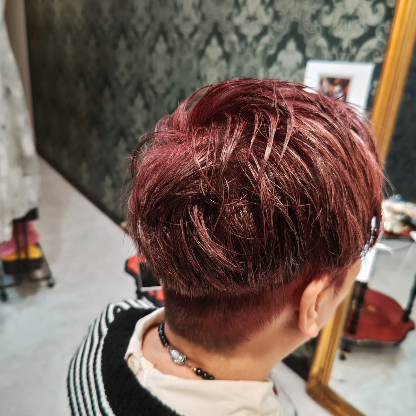 大津市早朝や夜遅くからでもヘアセットは勿論ヘアカラーやパーマ...