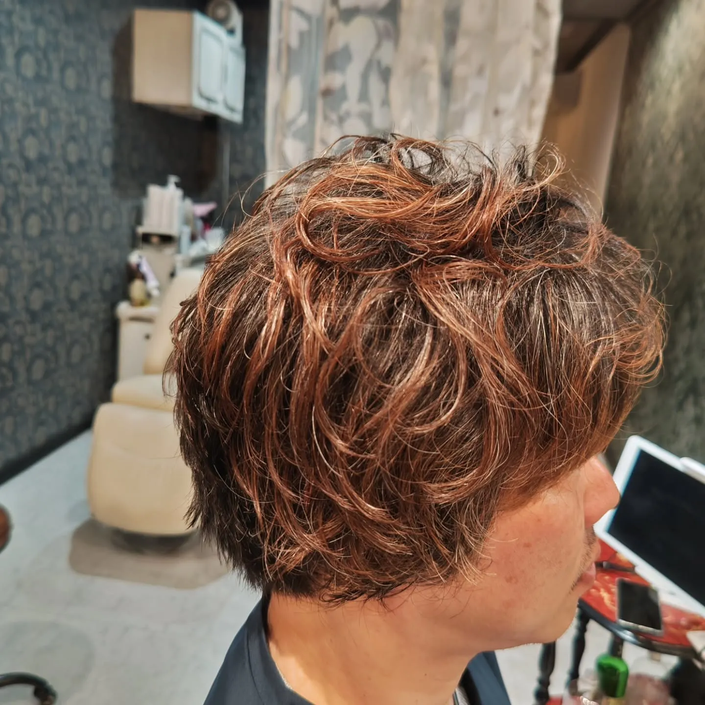 大津市骨格修正カット再現性のあるスタイル髪は動く⁡