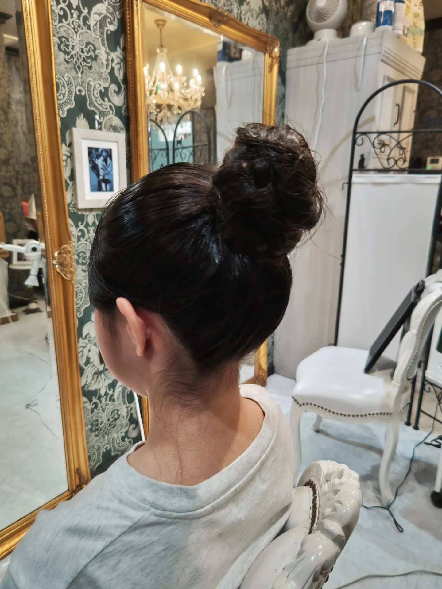 大津市早朝や夜遅くからヘアセットパーティーヘアは勿論ヘアカラ...